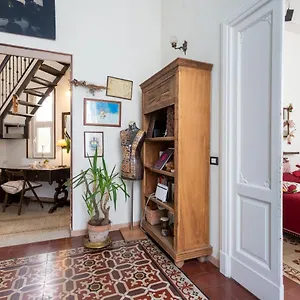 https://zefiro-room.catania-hotels.net