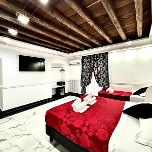 https://relais-parlamento.it-romehotels.com